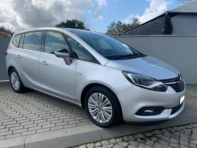 Opel Zafira Tourer