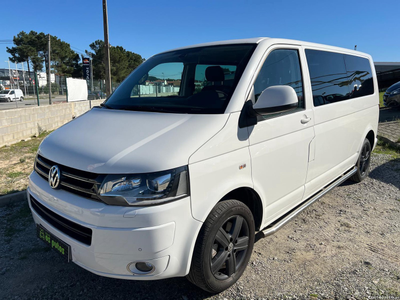 VW Transporter Caravelle Curta DSG BMT Comfortline