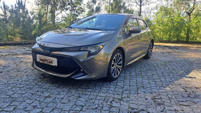 Toyota Corolla 1.8 Hybrid Confort + Pack Sport