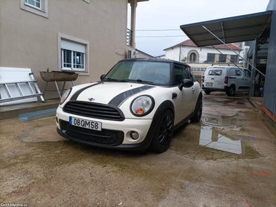 MINI Cooper D