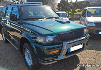 Mitsubishi Pajero Sport 2.5 TD GLS