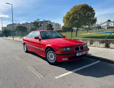 BMW 318 IS Coupé e36