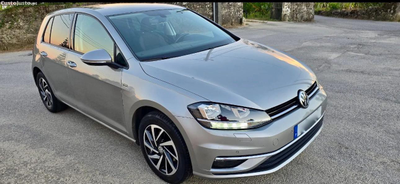 VW Golf 1.0 tsi lounge