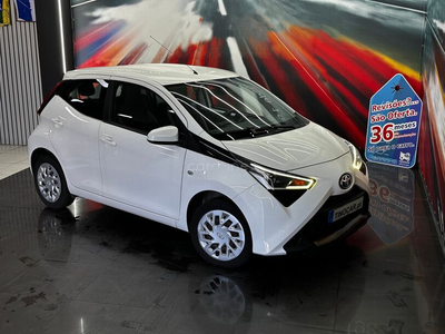 Toyota Aygo 1.0 X-Play+X-Touch