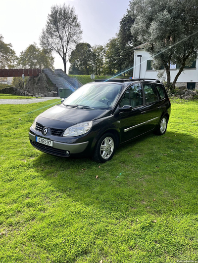 Renault Grand Scénic 1.5DCi 105CV Caixa de 6 Velocidades