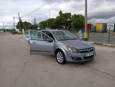 Opel Astra Elegance 1.7CDTI Isuzu 100cv