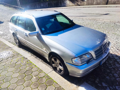 Mercedes-Benz C 220 CDI Caixa automática