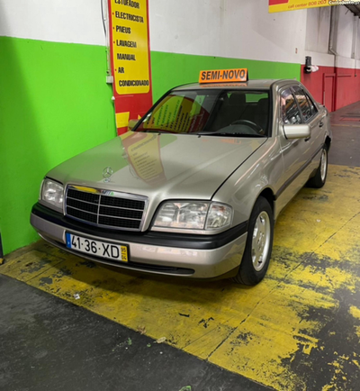 Mercedes-Benz C 200 75 CV