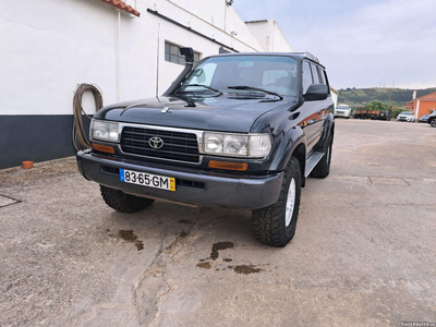 Toyota Land Cruiser HDJ 80