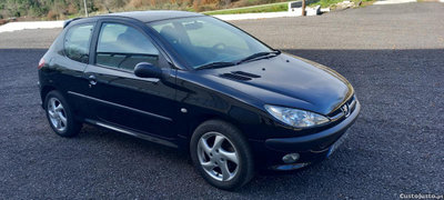 Peugeot 206 (2 Rhy )