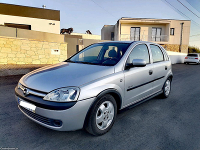 Opel Corsa 1.2i Elegance Ar condicionado