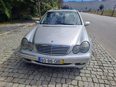 Mercedes-Benz C 220 CDI