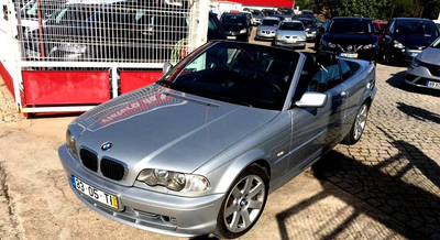 BMW Série 3 330xi Sedan, 231 CV