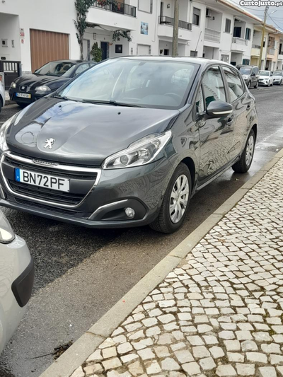 Peugeot 208 1.6 hdi