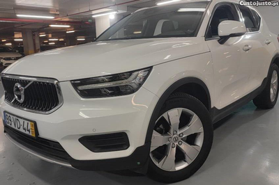 Volvo XC40 2.0 D3 MOMENTUM