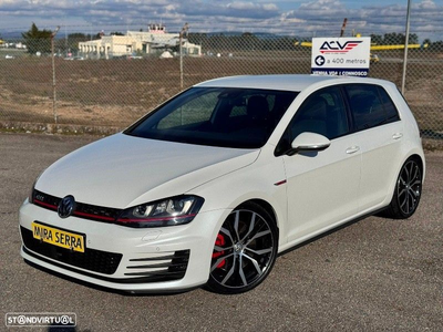 VW Golf 2.0 TSi GTi DSG Performance