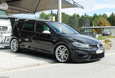 VW Golf R 2.0 TSI DSG 4Motion