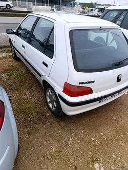 Peugeot 106 gasolina