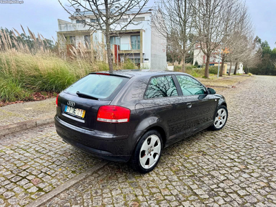 Audi A3 2.0 Sport 140cv cx6