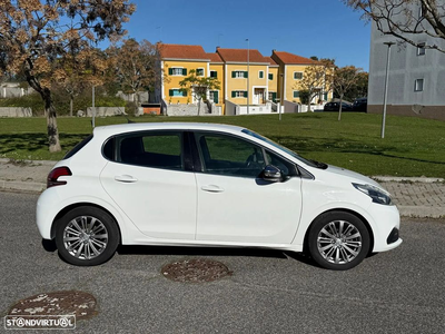 Peugeot 208 1.2 PureTech GT Line