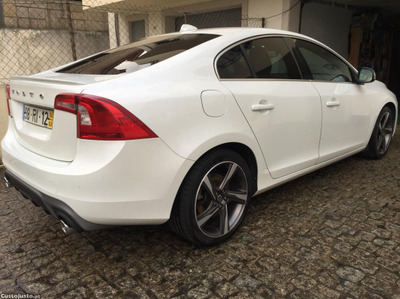 Volvo S60 R-design