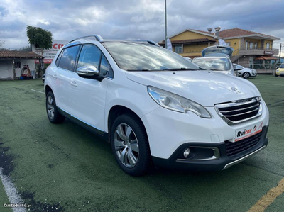 Peugeot 2008 1.6 E-hdi allure