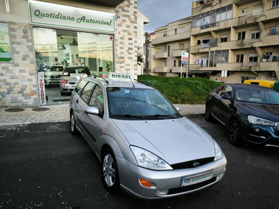 Ford Focus 1.8 TDdi F2000