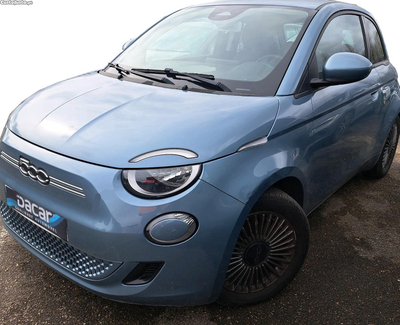 Fiat 500 E 3+1 ICON