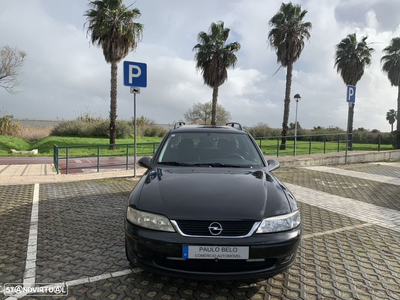 Opel Vectra Caravan 1.6 100