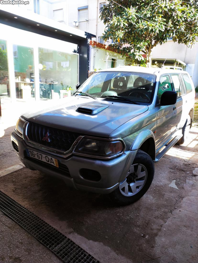 Mitsubishi Pajero Sport wagon