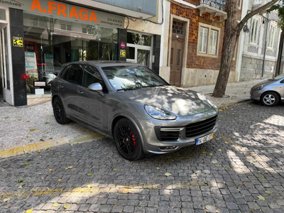 Porsche Cayenne GTS, Cx. A., 441 CV