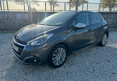 Peugeot 208 1.6 BlueHDi Style