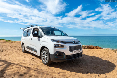 Citroën Berlingo XL Shine 100 eletric 136 (100kw) 5 lugares