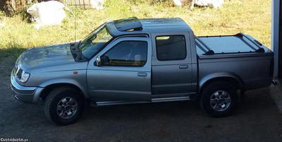 Nissan Navara Dune