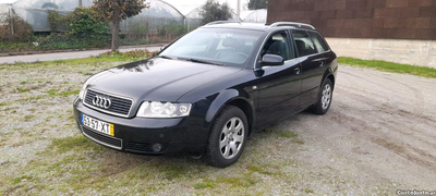 Audi A4 1.9 tdi 130CV M6 2004