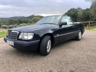 Mercedes-Benz E 200 Cabrio