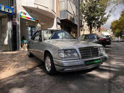 Mercedes Classe E E 200 .