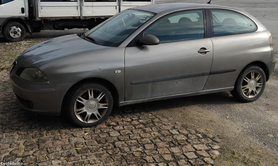 Seat Ibiza 1.4 tdi de 5 lugares