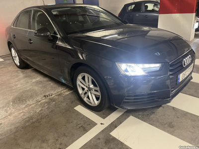 Audi A4 2.0 TDI S-TRONIC 150CV