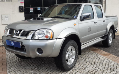 Nissan Pick Up NP 300 2.5 DDTi CD AC 4WD