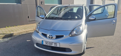 Toyota Aygo 1.0 +