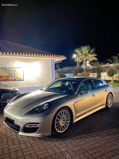 Porsche Panamera 4.8 GTS Nacional