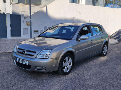 Opel Signum 2.2 DTI 125cv