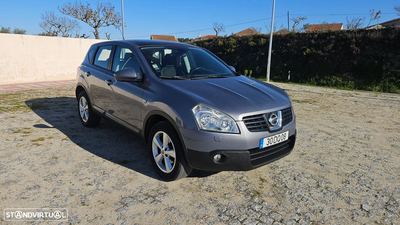 Nissan Qashqai 1.5 dCi Tekna Premium Pele Preta 17