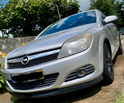 Opel Astra GTC 1.7 125 Cvs