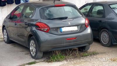 Peugeot 208 1.2 PureTech Allure de 2016