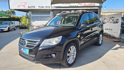 VW Tiguan 2.0 TDi 4x4 Cx. Automática