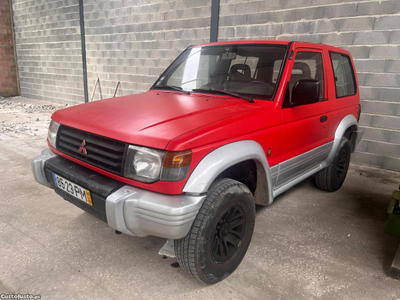 Mitsubishi Pajero V20