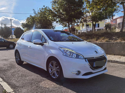 Peugeot 208 1.6 e-hdi 1.6 92 cvs