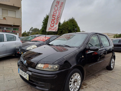 Fiat Punto 1.2 i     ( Viatura Nacional  )